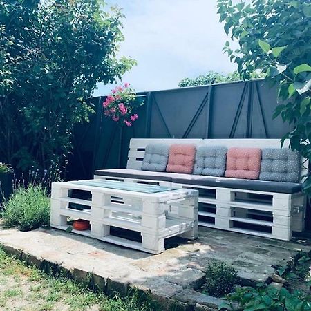 Mare Apartmant Belgrad Exteriör bild